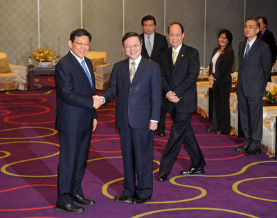 王郁琦與陳德銘會(huì)面秀“臺(tái)式幽默”開(kāi)圓仔玩笑